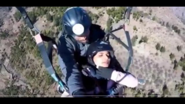 Anxious woman rants during paragliding, video leaves social media in splits Anxious woman rants during paragliding, video leaves social media in splits