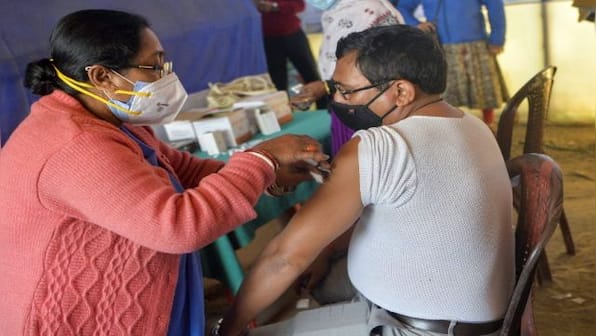 NTAGI to discuss whether to allow early administration of precaution COVID dose to those travelling abroad