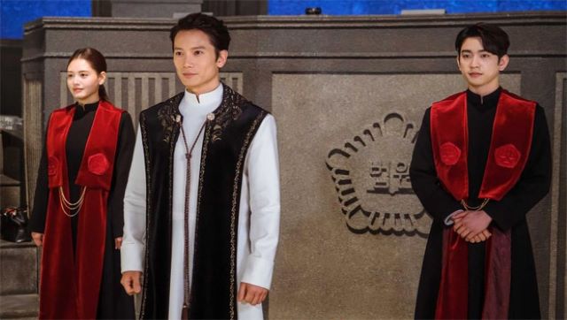 The Devil Judge review: K-drama on Netflix loses sharpness along the way, yet makes for a worthy watch The Devil Judge review: K-drama on Netflix loses sharpness along the way, yet makes for a worthy watch