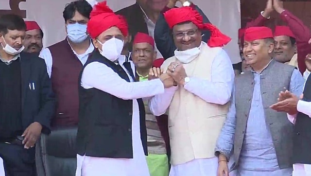Deux ex-ministres du BJP rejoignent le parti Samajwadi en présence d’Akhilesh Yadav