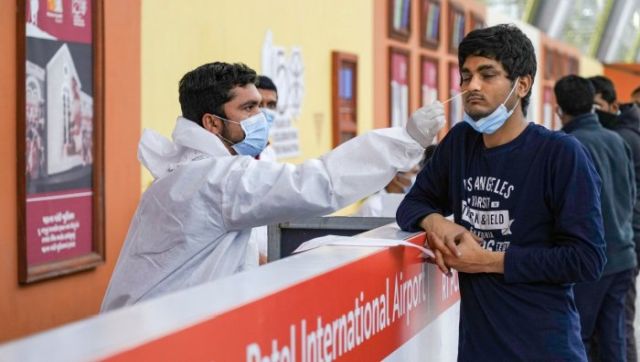 India announces new guidelines, makes seven-day quarantine mandatory for all international arrivals from 11 January India announces new guidelines, makes seven-day quarantine mandatory for all international arrivals from 11 January