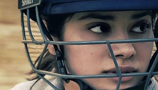 Janhvi Kapoor enjoys cricket camp with Dinesh Karthik for Mr And Mrs Mahi in BTS pics Janhvi Kapoor enjoys cricket camp with Dinesh Karthik for Mr And Mrs Mahi in BTS pics