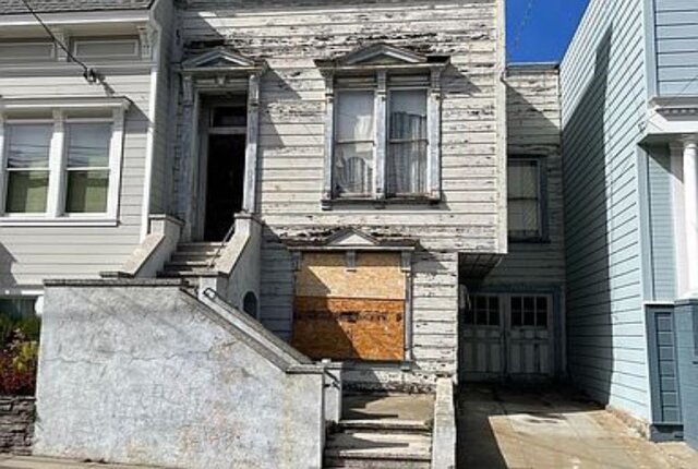 Rundown US mansion sells for $2 million; see pictures of 'worst house on best block' here Rundown US mansion sells for $2 million; see pictures of 'worst house on best block' here