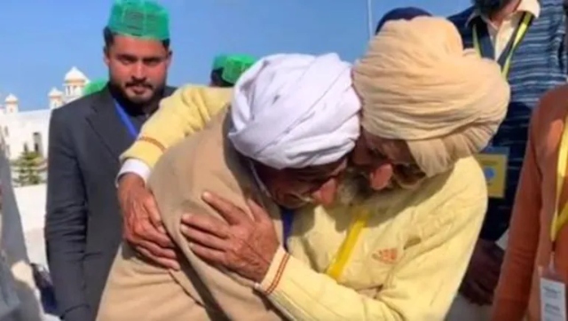 Watch: Brothers separated during India-Pak partition reunite after 74 years at Kartarpur corridor Watch: Brothers separated during India-Pak partition reunite after 74 years at Kartarpur corridor
