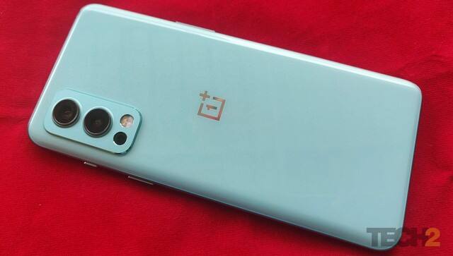 This phone runs OxygenOS 11.3 based on Android 11, and the Android 12 update has already started rolling out for this device.