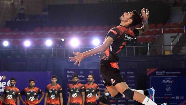 Prime Volleyball League: Hyderabad Black Hawks eye place in semis in upcoming clash against Calicut Heroes