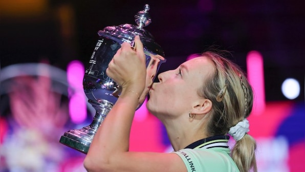 Anett Kontaveit beats Maria Sakkari to claim sixth career title in Saint Petersburg