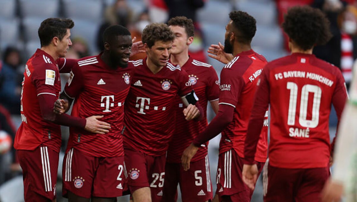 Bundesliga: Marco Reus, Robert Lewandowski shine as Dortmund, Bayern return  to winning ways-Sports News , Firstpost