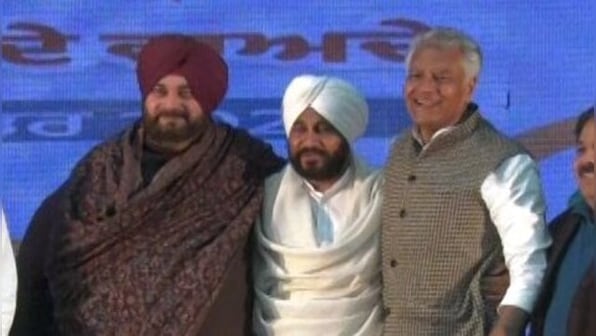 Punjab Assembly Elections: Congress manifesto promises financial assistance to women, one lakh govt jobs