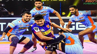 Pro Kabaddi League 2021-22: Naveen Kumar, Maninder Singh shine; Bengal Warriors split points with Dabang Delhi
