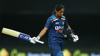 India vs New Zealand: Watch Harmanpreet Kaur get run out in a bizarre manner in 3rd ODI
