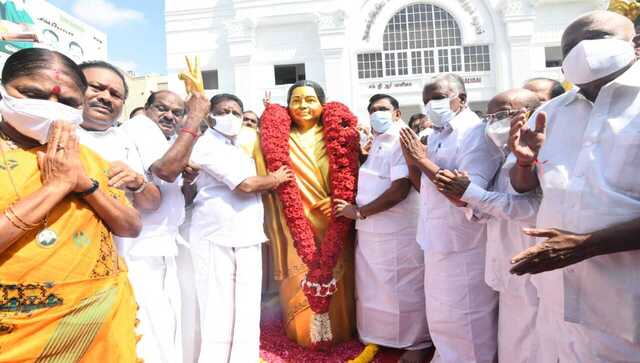 Jayalalithaa’s 74th birth anniversary: Political leaders pay floral tribute to Amma Jayalalithaa’s 74th birth anniversary: Political leaders pay floral tribute to Amma