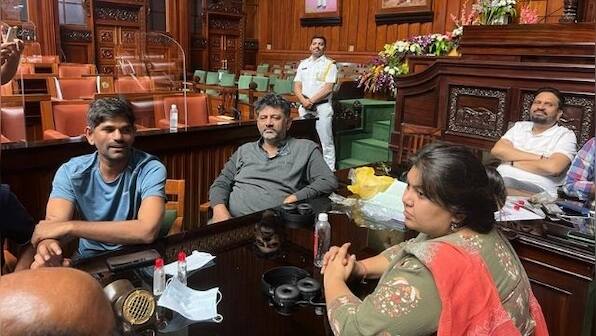 Congress legislators spend night inside Karnataka Legislative Assembly demanding KS Eshwarappa's dismissal
