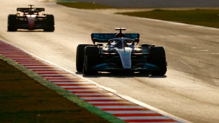 Lewis Hamilton, George Russell on top, Max Verstappen pays 'no attention' to times in testing