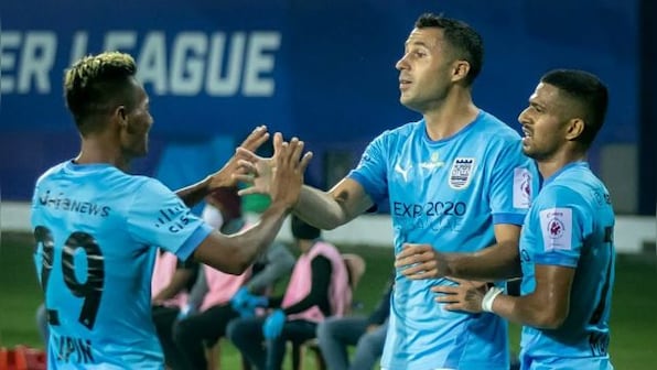 ISL 2021-22: Mumbai City FC aim to keep semi-final hopes alive as they face SC East Bengal