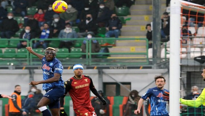 Serie A: Victor Osimhen fires Napoli to within point of summit with Venezia winner