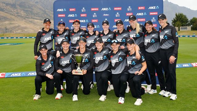 India women vs New Zealand: Harmanpreet Kaur and Co fall 18 runs short in one-off T20I India women vs New Zealand: Harmanpreet Kaur and Co fall 18 runs short in one-off T20I