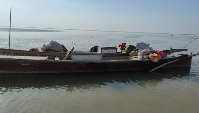 Gujarat: BSF seizes seven abandoned Pakistani fishing boats from creek area near Kutch Gujarat: BSF seizes seven abandoned Pakistani fishing boats from creek area near Kutch
