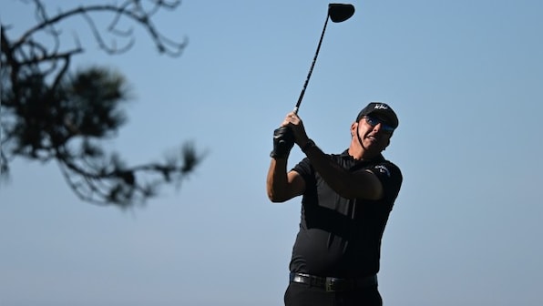 Phil Mickelson says 'everyone in top 100' approached to play in Saudi league; Patrick Cantlay turns down offer