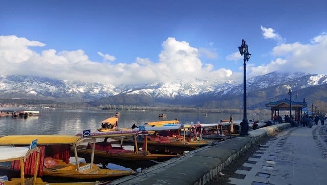 At the start of the year, a glimmer of hope emerged on the horizon for Kashmir's tourism sector. The hope soon turned into a bonanza, with the tourist footfall steadily rising as the year progressed. Image procured by author