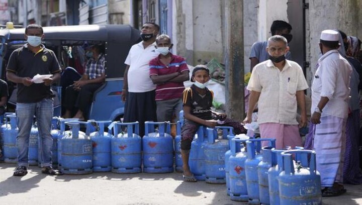 Sri Lanka runs out of cash to buy fuel as foreign-exchange crisis deepens
