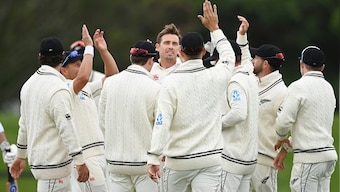 New Zealand vs South Africa: Kiwis strike back as Proteas stumble to 140-5