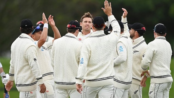 New Zealand vs South Africa: Kiwis strike back as Proteas stumble to 140-5