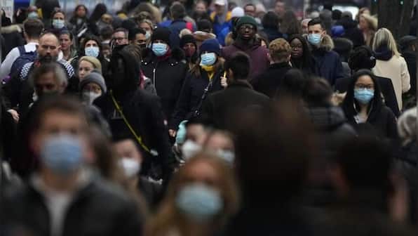 UK says those with COVID-19 don't need to isolate from next week