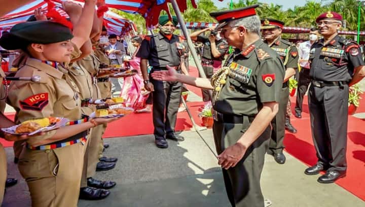 Army Chief presents 'President's Colours' Nishan to four units of Parachute Regiment