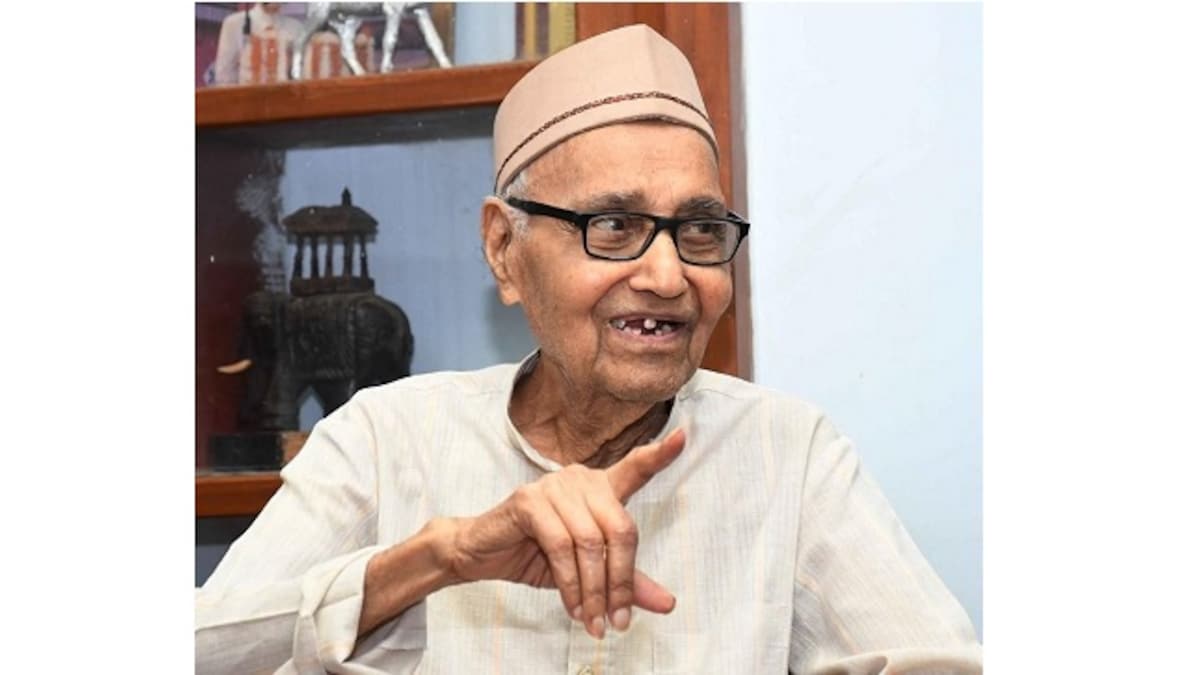 Kannada poet Chennaveera Kanavi passes away at 94; all you need to know about the 'Samanvaya Kavi'