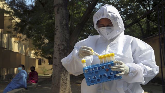 India logs 25,920 new COVID infections; daily positivity rate falls to 2.07% India logs 25,920 new COVID infections; daily positivity rate falls to 2.07%