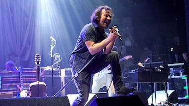 In appreciation of Eddie Vedder: Pearl Jam rocker is the last man standing of early grunge, a genre on the verge of extinction