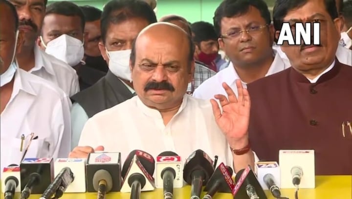 Karnataka Assembly: Bedlam as minister, Congress chief get into heated exchanges
