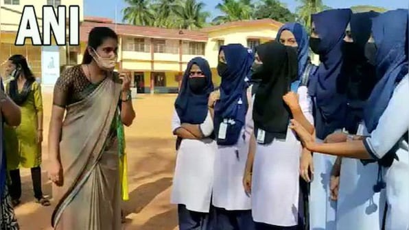 Hijab row: Those unwilling to follow uniform dress code can explore other options, says Karnataka minister