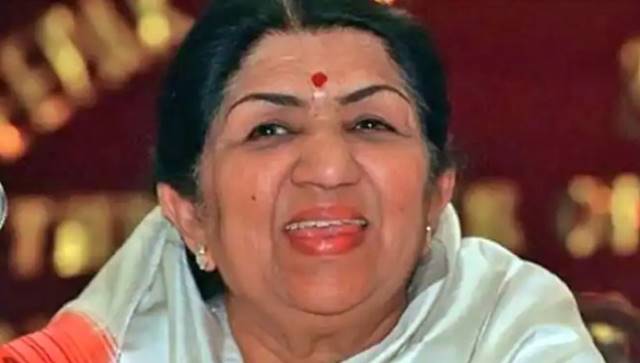 Prime Minister Narendra Modi receives first Lata Deenanath Mangeshkar Award in Mumbai Prime Minister Narendra Modi receives first Lata Deenanath Mangeshkar Award in Mumbai