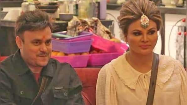 Rakhi Sawant announces separation from husband Ritesh, shares post on Instagram