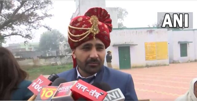 UP Assembly polls 2022: Groom casts vote ahead of wedding; watch viral video UP Assembly polls 2022: Groom casts vote ahead of wedding; watch viral video