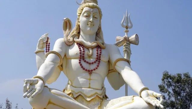 Maha Shivratri 2022: Some popular devotional songs to celebrate the auspicious occasion Maha Shivratri 2022: Some popular devotional songs to celebrate the auspicious occasion
