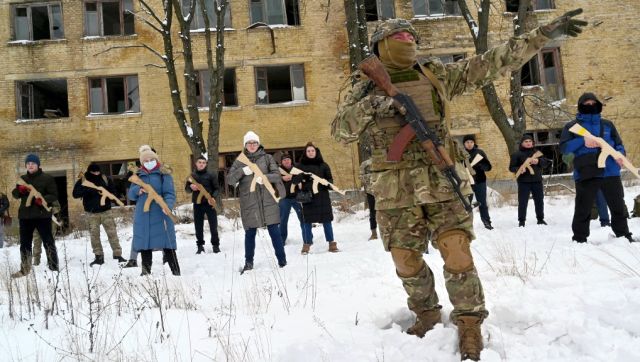 Russia-Ukraine crisis: President Zelenskyy calls on Putin to meet as tensions soar Russia-Ukraine crisis: President Zelenskyy calls on Putin to meet as tensions soar