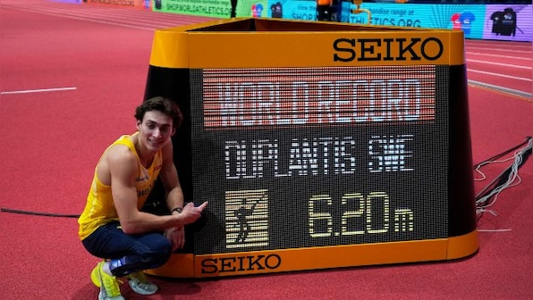 Watch: Sweden’s Mondo Duplantis extends own pole vault world record in Belgrade