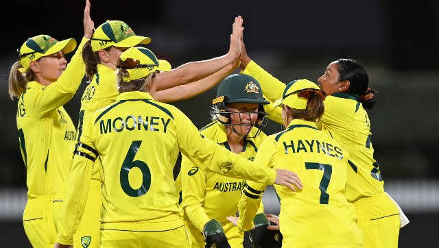 Women’s Cricket World Cup 2022: Nat Sciver's ton in vain as Australia beat England on sad day at Hamilton Women’s Cricket World Cup 2022: Nat Sciver's ton in vain as Australia beat England on sad day at Hamilton