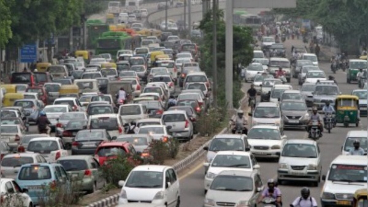 Over 5,000 vehicle drivers, motorists penalised in a week for flouting rules: Noida Police