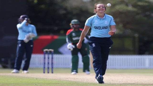 Highlights, South Africa vs England, Women's Cricket World Cup 2022: South Africa win by 3 wickets Highlights, South Africa vs England, Women's Cricket World Cup 2022: South Africa win by 3 wickets