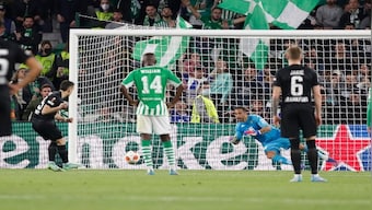 Europa League: Eintracht Frankfurt down Real Betis in round of 16 first leg, Lyon beat Porto