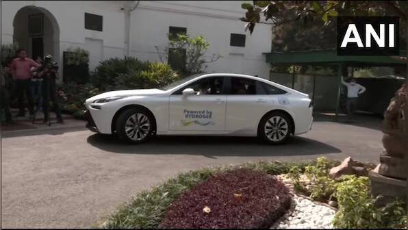 As fuel prices rise again, Nitin Gadkari drives his way to Parliament in hydrogen-powered car