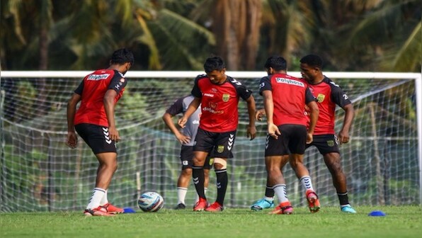 ISL 2021-22: Hyderabad FC and ATK Mohun Bagan in battle for supremacy in second semi-final