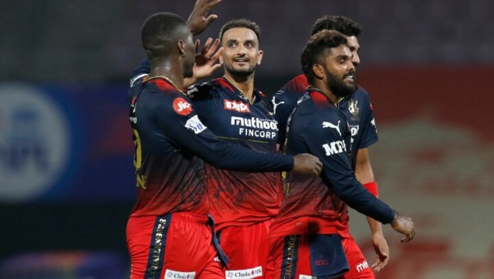 IPL 2022: 'IPL comes alive', Twitter reacts as RCB pip KKR in last-over thriller