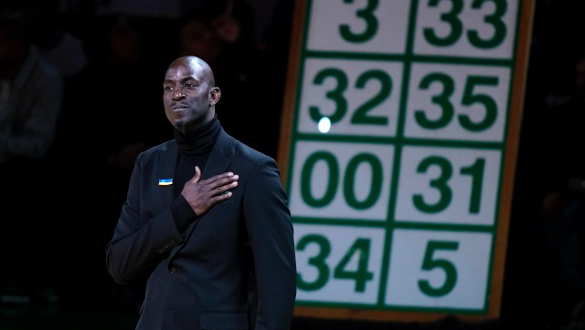NBA: Tears, swears as Boston Celtics retire Kevin Garnett's No 5 jersey NBA: Tears, swears as Boston Celtics retire Kevin Garnett's No 5 jersey