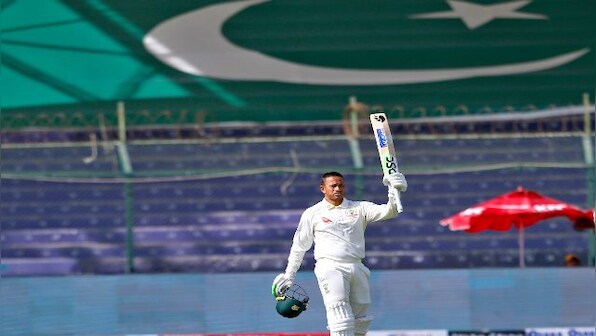 Pakistan vs Australia: Usman Khawaja shines as Aussies dominate Day 1 of second Test