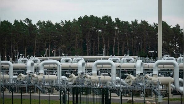 Germany begins slow move away from Russian gas; mulls delaying phasing out coal and nuclear energy